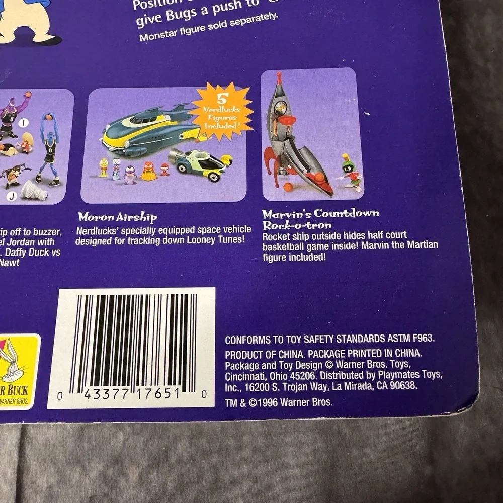 Vintage 1996 WB Playmates Space Jam Michael Jordan Bugs Bunny Hyper Lane Surfer - Picture 9 of 9